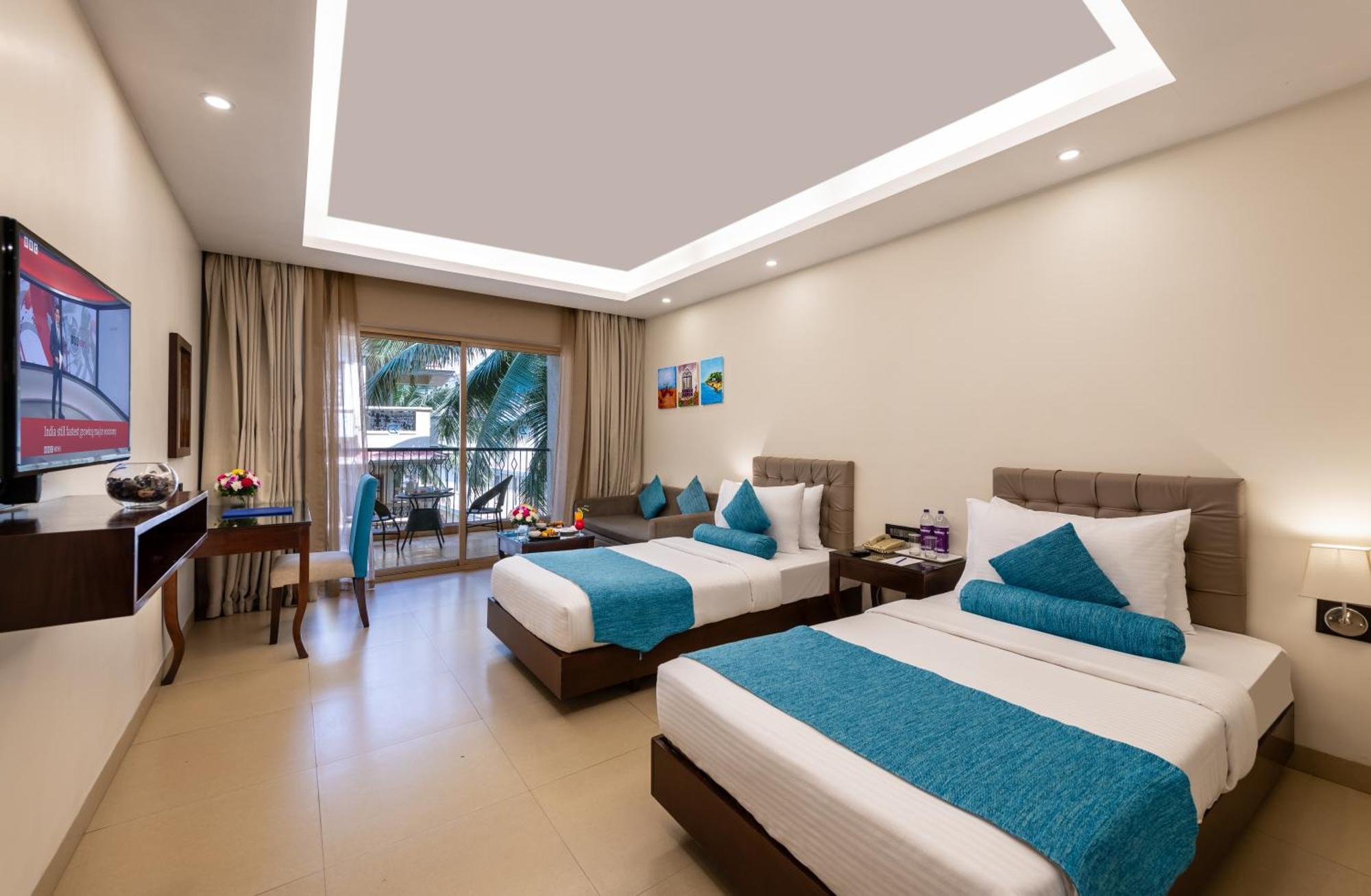 Golden Tulip Candolim, Goa Exterior photo