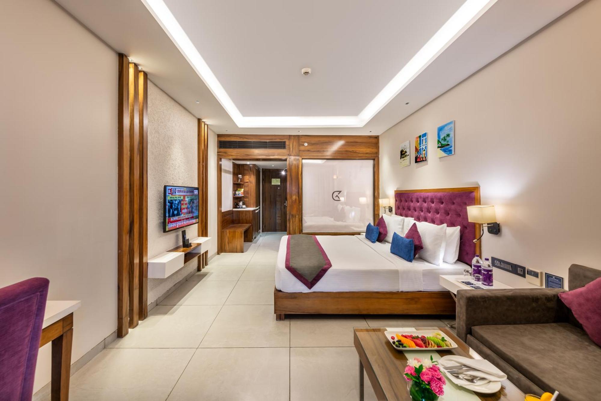 Golden Tulip Candolim, Goa Exterior photo