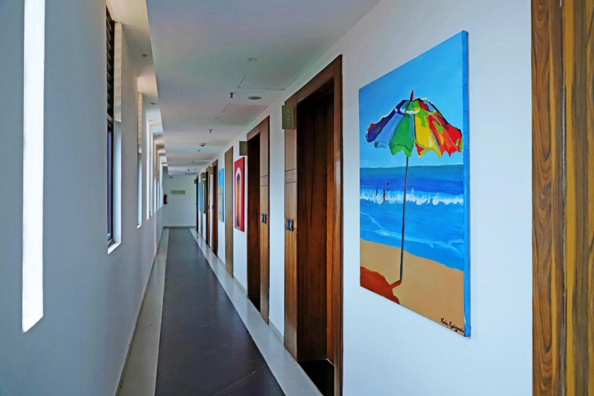 Golden Tulip Candolim, Goa Exterior photo