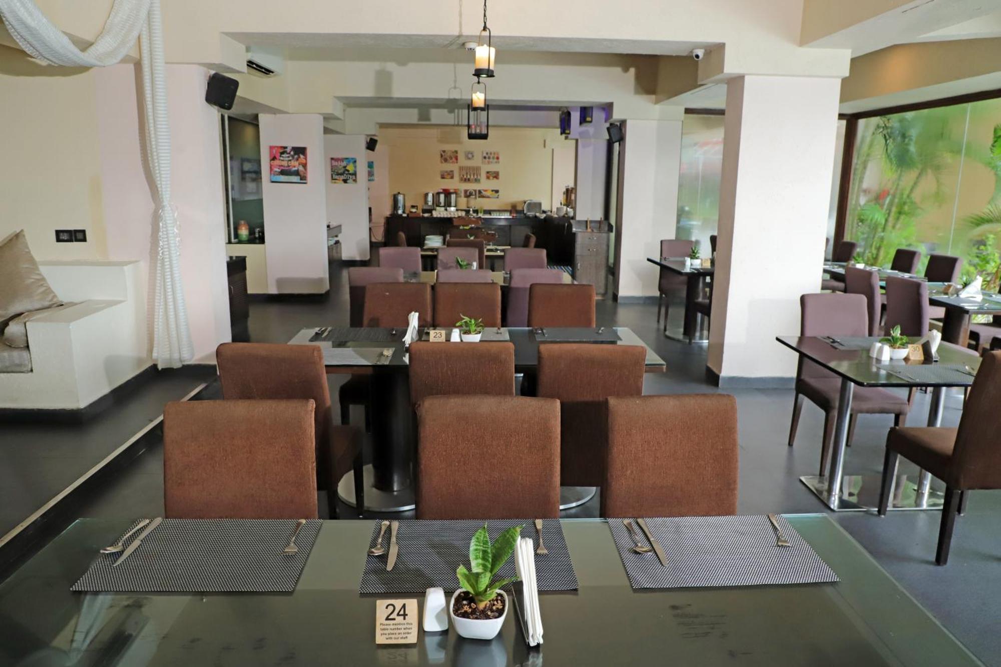Golden Tulip Candolim, Goa Exterior photo