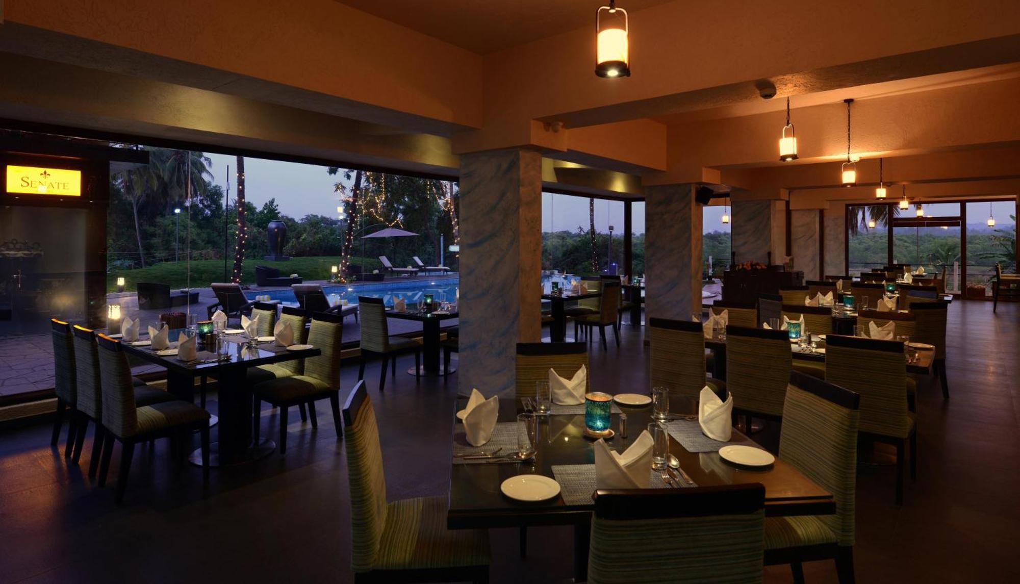 Golden Tulip Candolim, Goa Exterior photo