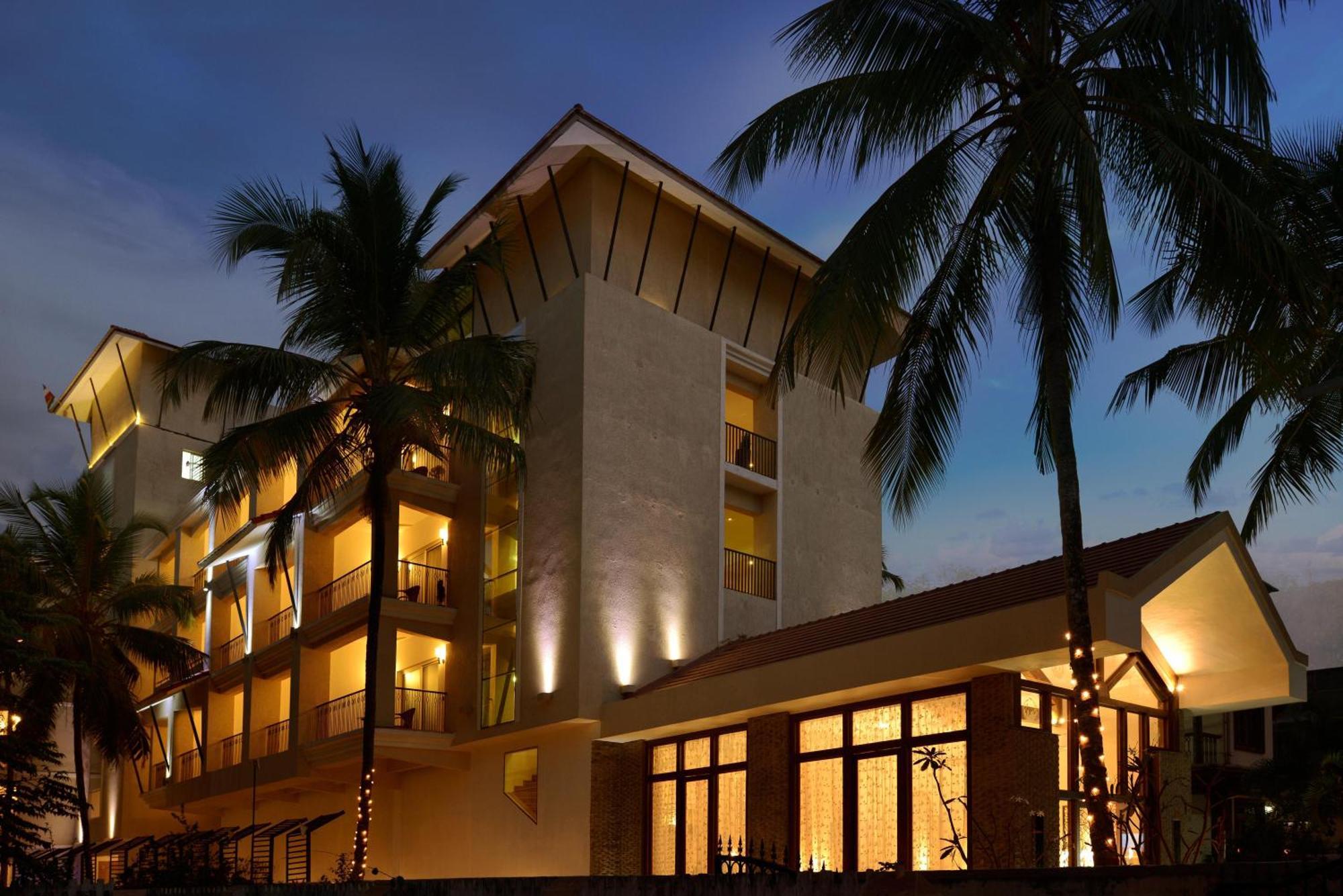 Golden Tulip Candolim, Goa Exterior photo